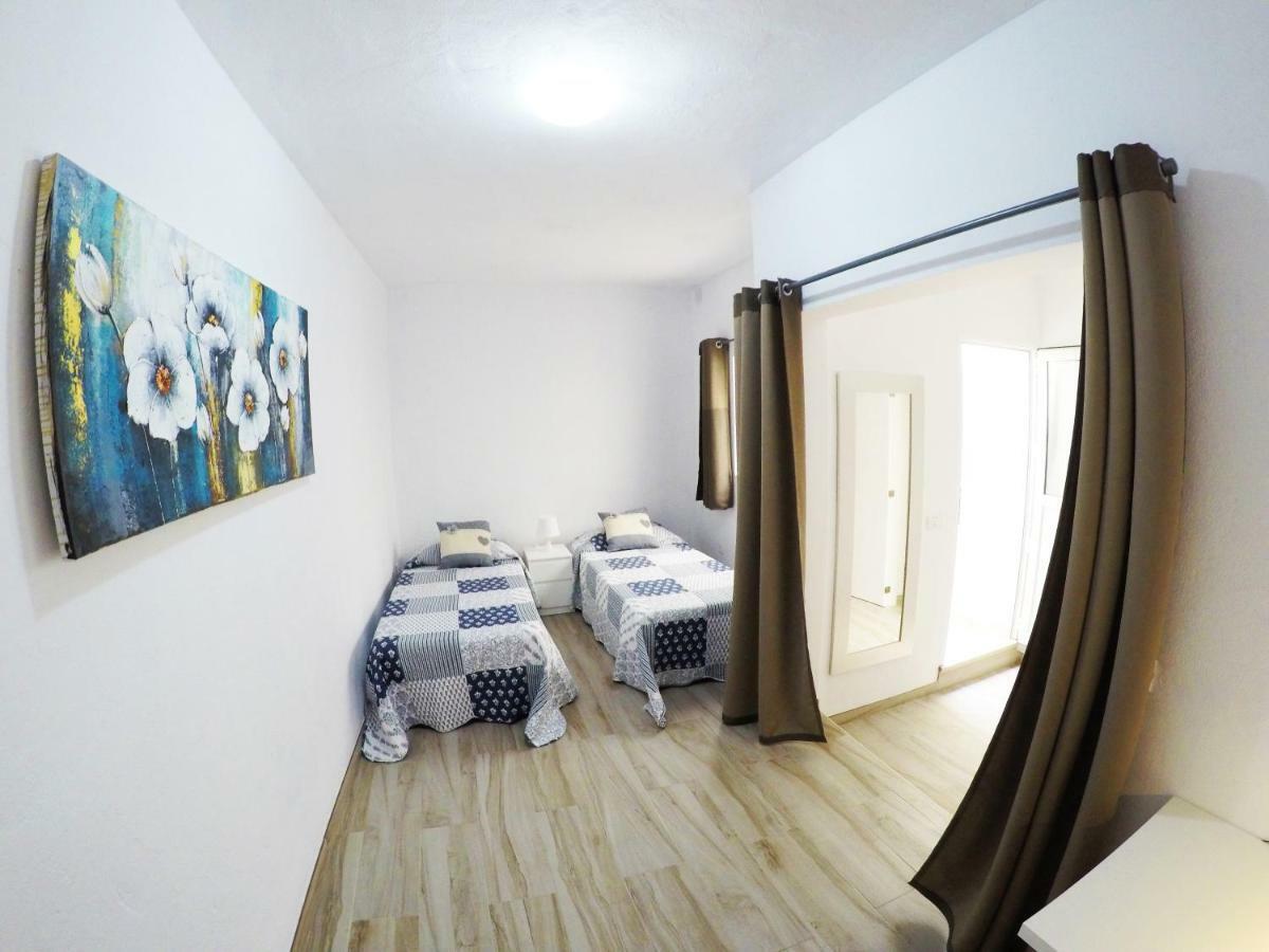 Apartamentos Ainara 산타크루스데 테네리페 외부 사진